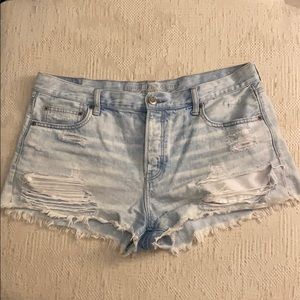 High waisted American Eagle tomboy jean shorts